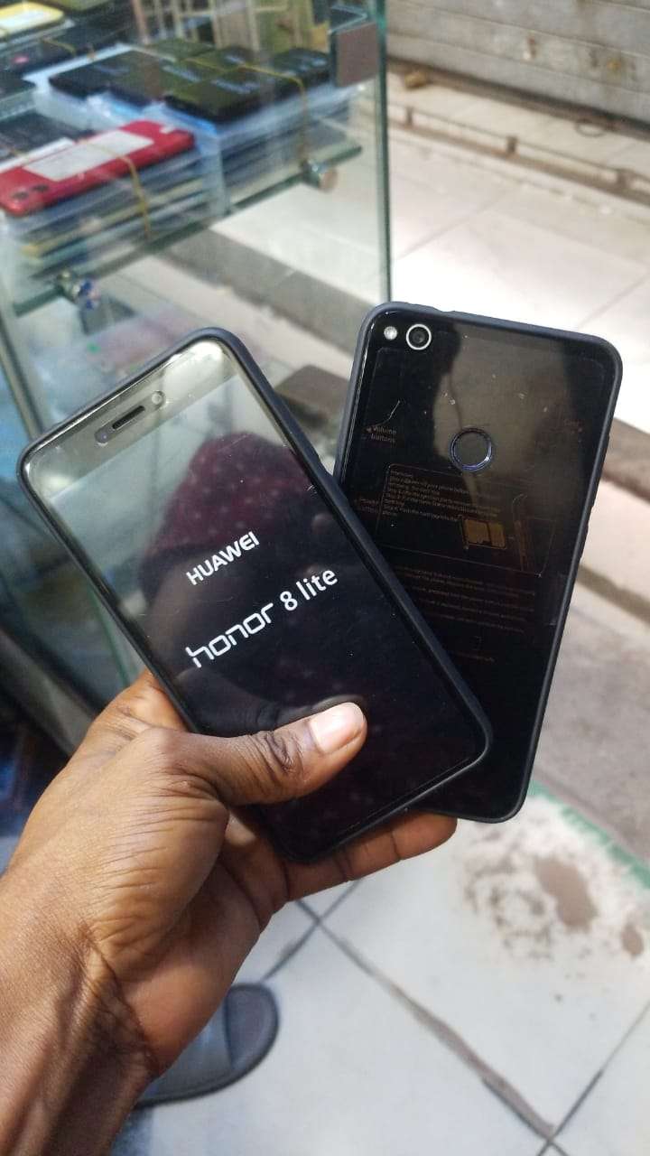 Huawei Honor 8 lite